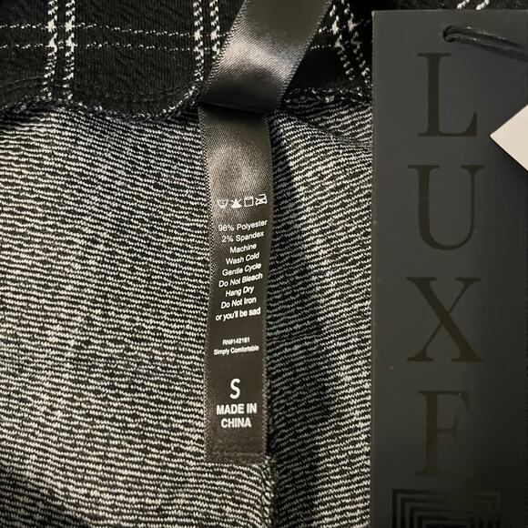 LulaRoe Luxe 21 Plaid Leggings in Black/White Size Small - Picture 7 of 7